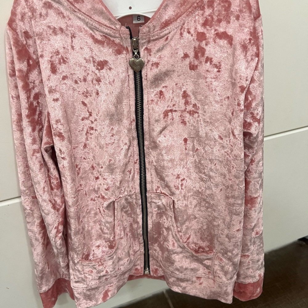 Girls pink valor light jacket dize 6